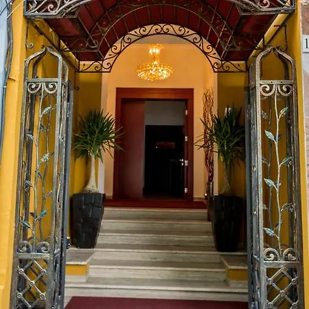 Living Hotel Tirana