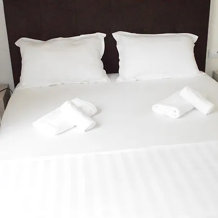 Living 3* Tirana