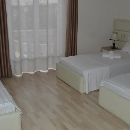 Hotel Living Tirana